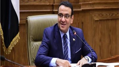 متحدث البرلمان يوجه التحية للشرطة في عيدها: 