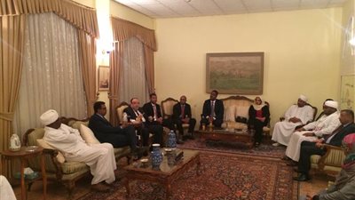 السفير المصري في الخرطوم يكرم 25 دبلوماسيا سودانيا
