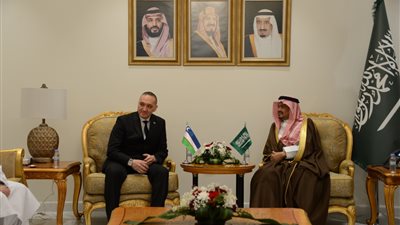 وزير الحج والعمرة يستقبل وزير الشؤون الدينية بـ “أوزبكستان”