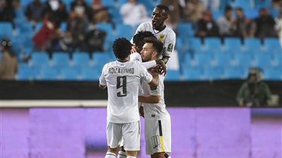 النصر والاتحاد يتأهلان لدور الثمانية بكأس خادم الحرمين
