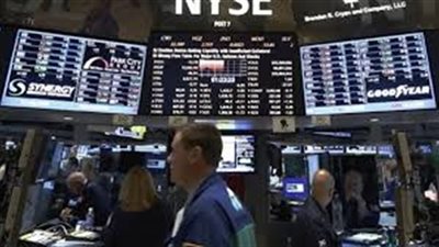 أسهم أوروبا تهبط بقيادة 