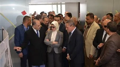 وزيرة الصحة ومحافظ الإسماعيلية يتفقدان مستشفى طوارئ أبو خليفة (صور)