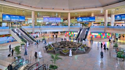 مطار الملك فهد 