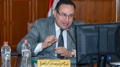 محافظ الإسكندرية: نستعد لإدخال 42 مدرسة الخدمة للتغلب على كثافة الفصول (صور)