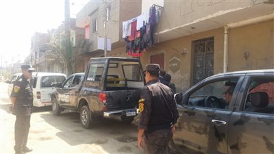 خلال مداهمات أمنية.. تنفيذ 315 حكما قضائيا وضبط 18 مسجل خطر بالعياط