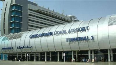 إحباط تهريب 71 ساعة يد مزودة بكاميرا عبر ميناء القاهرة الجوي