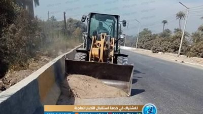 حملات مكثفة لإزالة الإشغالات ومتابعة مشروعات المرافق والرصف بمركز البداري بأسيوط (صور)