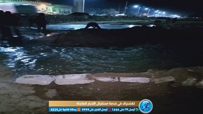 غرق شوارع مدينة فايد بسبب كسر خط مياه الإسماعيلية الرئيسي