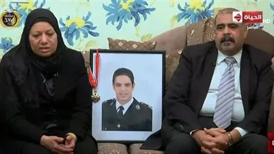 والدة الشهيد محمود مجدي توجه رسالة خاصة للسيسي (فيديو)