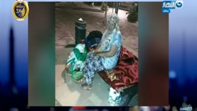 ابن يطرد والدته في البرد إرضاء لزوجته.. وتعليق ناري من تامر أمين (فيديو)