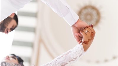 أمين الفتوى يكشف عن عادة سيئة لا يجوز للرجل فعلها شرعا قبل الزفاف