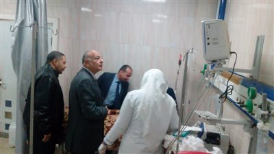 وكيل الصحة بالبحيرة يزور مصابي حادث 