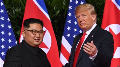 رد فعل زعيم كوريا الشمالية بعد تلقيه خطابا من ترامب (صورة)