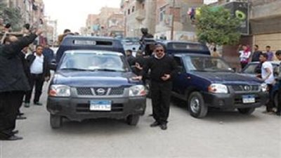أمن الجيزة يضبط عددا من الخارجين عن القانون بشارع مستشفى الصدر