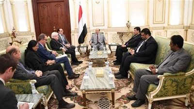 منصور هادي: الحوثيون يماطلون ويتهربون على الدوام من تنفيذ أي عهد أو اتفاق