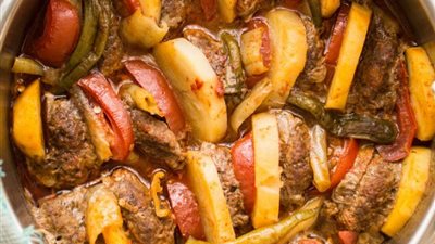 طريقة عمل صينية الكفتة بالبطاطس