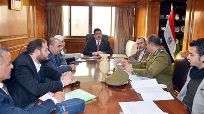 محافظ القليوبية: لجنة هندسية لدراسة مقترحات تطوير المرور (صور)