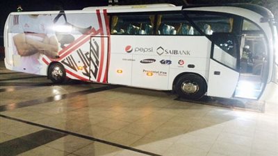 وصول حافلة الزمالك لملعب بتروسبورت
