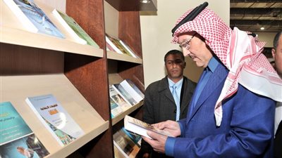 السفير السعودي من معرض القاهرة الدولى للكتاب: مشاركة المملكة تعكس العلاقات المتميزة مع مصر