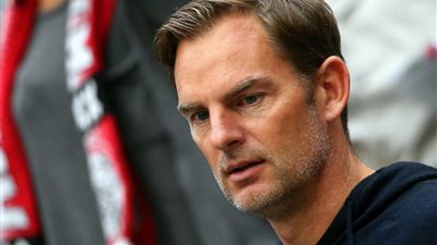 أسطورة برشلونة السابق: ميسي سيقع في حب دي يونج