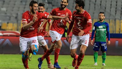 بالأرقام.. فرص الأهلي في التتويج بلقب الدوري رغم فارق النقاط مع بيراميدز والزمالك