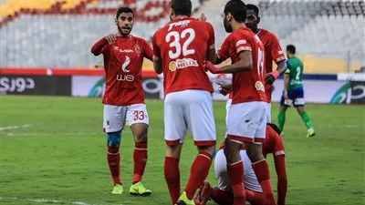 لعبة القط والفار.. الأهلي يملك فرص سهلة لخطف لقب الدوري من دائرة بيراميدز والزمالك