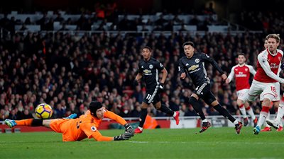 موعد مباراة مانشستر يونايتد وآرسنال اليوم الجمعة 25 يناير 2019