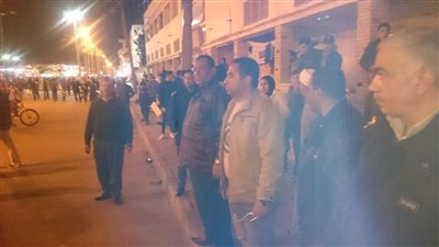 وحدة رأس البر تزيل الإشغالات من شارع النيل (صور)