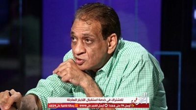 شاهد.. محمد السبكي وهو يمارس مهنته الأساسية 