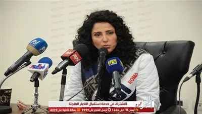 حنان مطاوع في ندوة تكريها بمعرض الكتاب: 