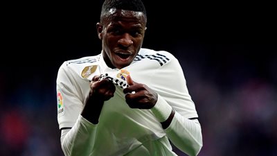 مدرب ريال بيتيس مُستاء لرحيل نجمه إلى ريال مدريد