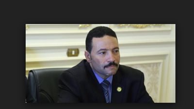 برلماني عن الفيديو المتداول للبحث عن أوراق إجابات الإعدادية: 