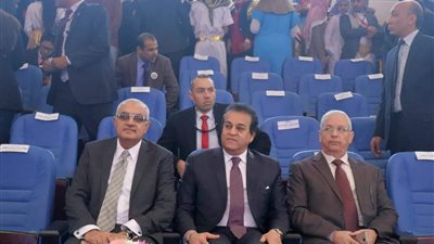 وزير التعليم العالي يفتتح الملتقى الأول للطلاب الوافدين بمشاركة جامعة عين شمس 