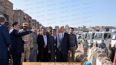 محافظ القليوبية وقائد قوات الدفاع الشعبي يشهدان اصطفاف سيارات المدن لمواجهة الكوارث والأزمات (صور )