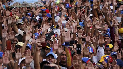 الأحداث فى فنزويلا.. الخطة السرية لأمريكا ضد الصين