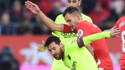 نجم جيرونا: برشلونة تفوق علينا لهذا السبب