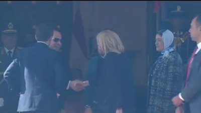 بعد استقبال 