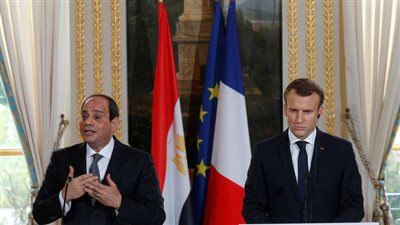 السيسي وماكرون يشهدان التوقيع على عدد من مذكرات التفاهم بين البلدين