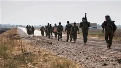 سوريا الديموقراطية تحاصر داعش بمنطقة ضيقة قرب الحدود العراقية