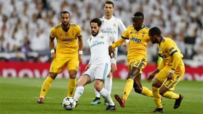 معركة شرسة بين ريال مدريد ويوفنتوس نجم مانشستر يونايتد