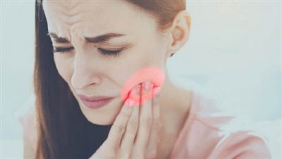 احذري.. أمراض اللثة قد تُعرضكِ لخطر الولادة المبكرة!