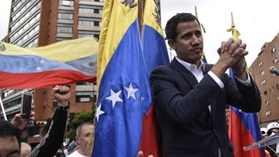 جوايدو: قرار من الجيش يمكن أن يطيح بمادورو من رئاسة فنزويلا