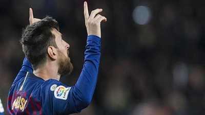 ميسي يتوج بجائزة جديدة