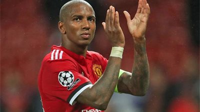 مانشستر يستقر على حل وسط لإرضاء نجمه 