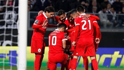 بنفيكا يقسو على بوافيستا بخماسية في الدوري البرتغالي