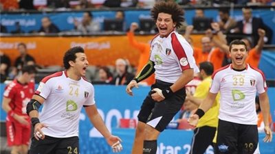 علي زين: خسارة منتخب اليد من قطر 