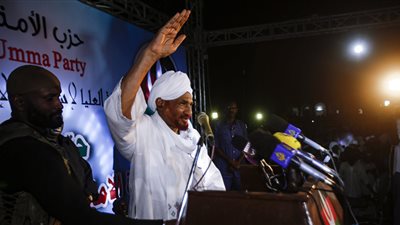 السودان.. اعتقال ابنة الصادق المهدي