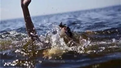 لمروره بضائقة مالية.. إنقاذ مسن ألقى بنفسه من أعلى كوبري 15 مايو