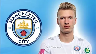 رسميا.. مانشستر سيتي يضم أولى صفقاته الشتوية