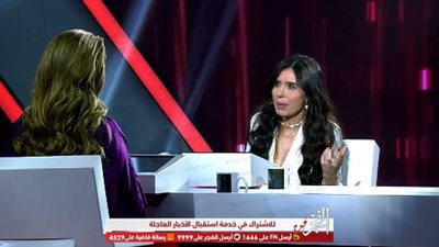 دينا: برقص في حفلات المثليين.. وما عنديش مانع أمثل دور شاذة (فيديو)